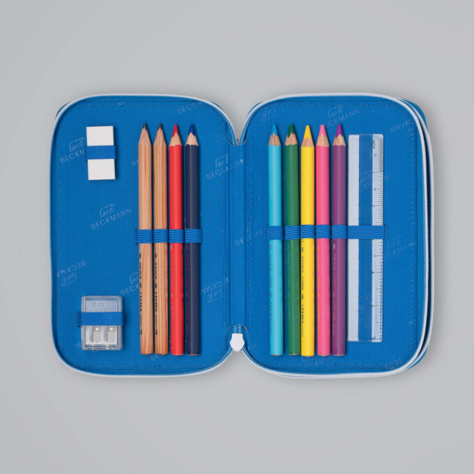 Trelagspennal patch, medfølgende fargeblyanter, blyanter, viskelær, linjal, spisser